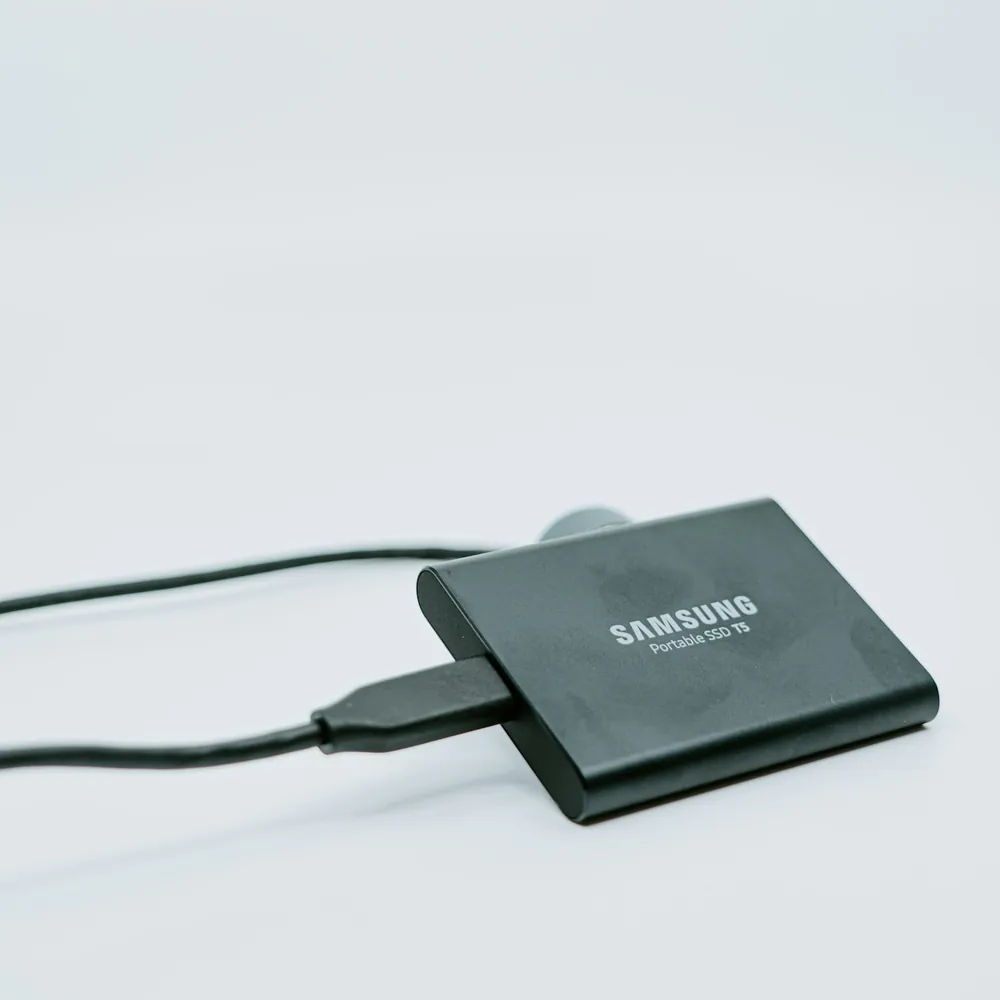 Samsung Portable SSD T5 500 GB Preto — imagem 1 de 2